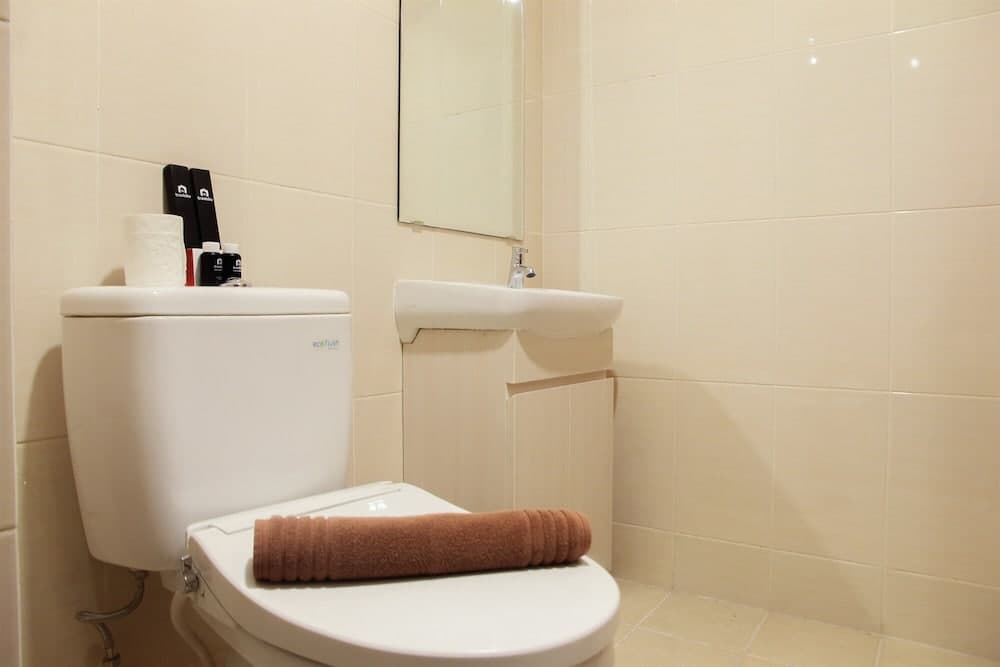 Simply Studio at The Oasis Cikarang Apartment