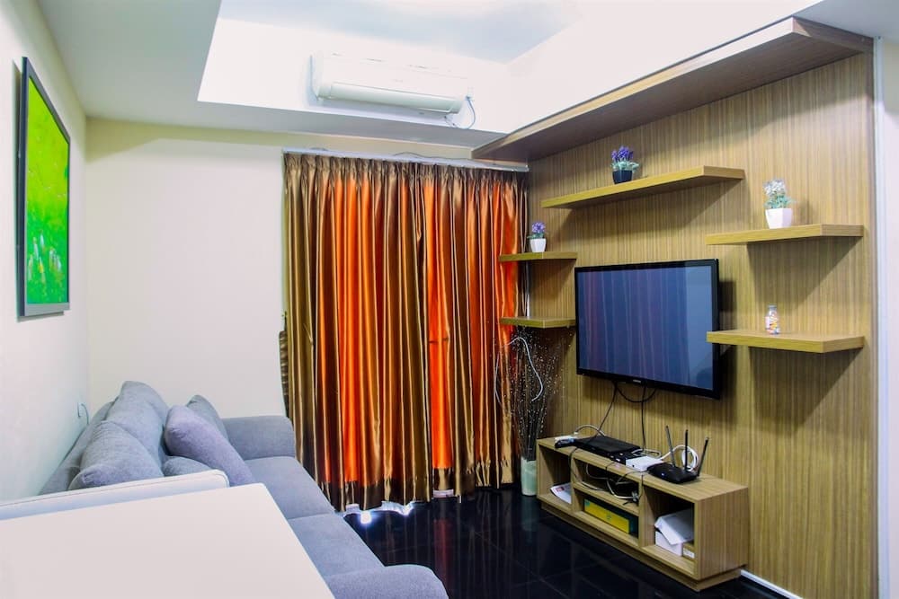 Modern 2BR at The Wave Epicentrum Apartment near Kuningan