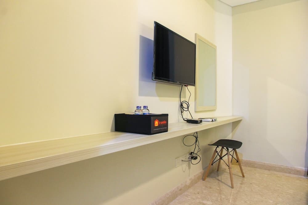 New Studio with Sea View at Gold Coast Apartment