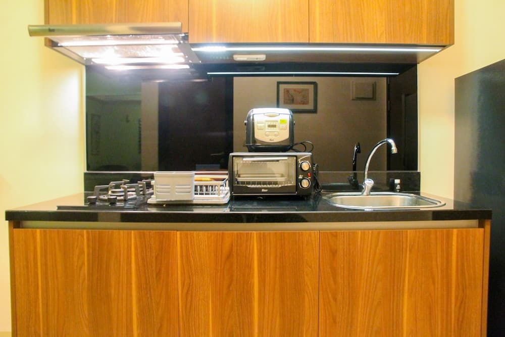 Modern and Spacious 1BR Apartment at L'Avenue