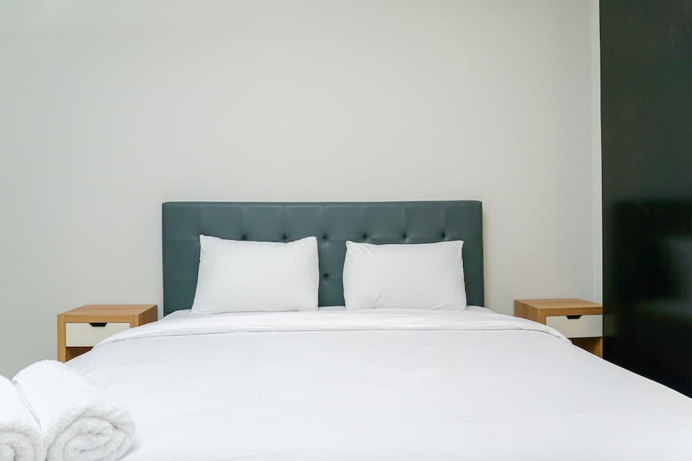 Stunning 2BR at The Empyreal Condominium Epicentrum Apartment