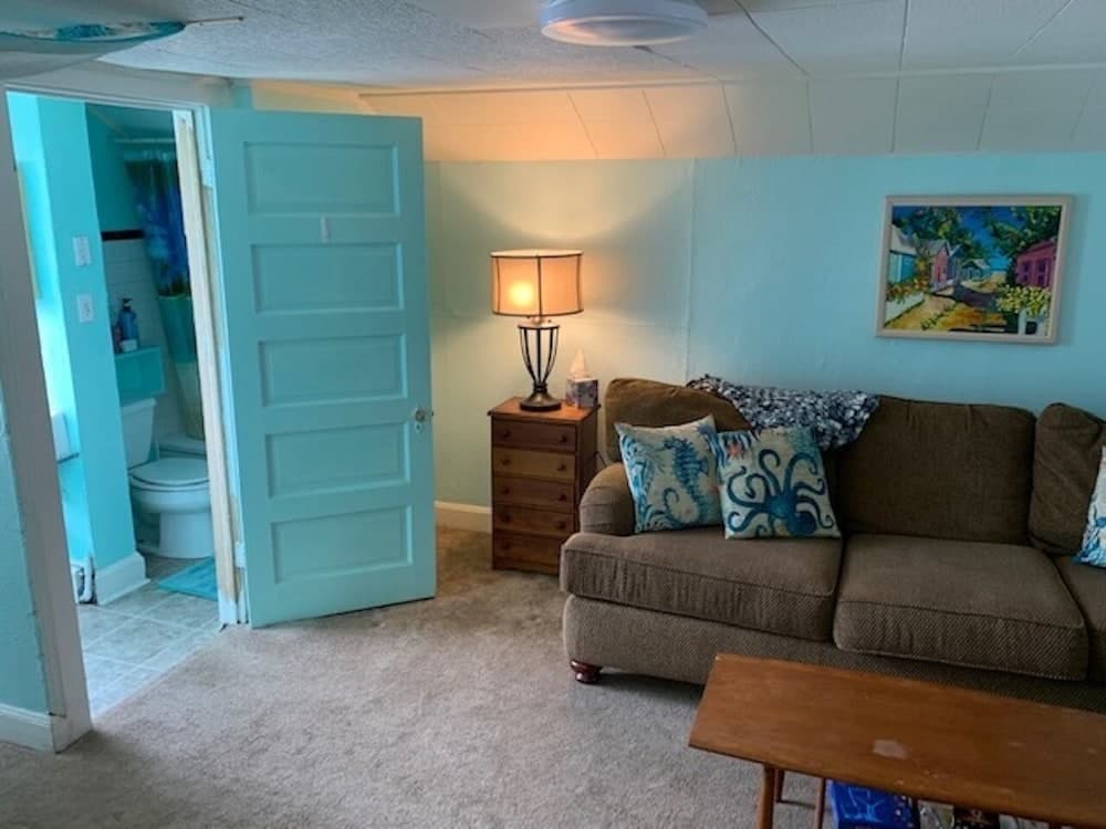 Rustic Rooftop Delight - Bay Front 2 Bedroom Apts by RedAwning