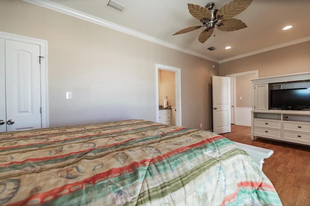 Shamrock Shores - 2941 Bienvil