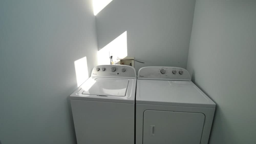 Tidal Wave - 2636 Bienville