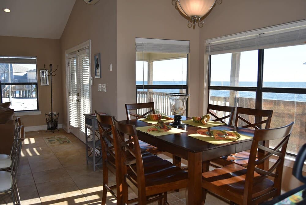 Knee Deep - 105 Shell Ct