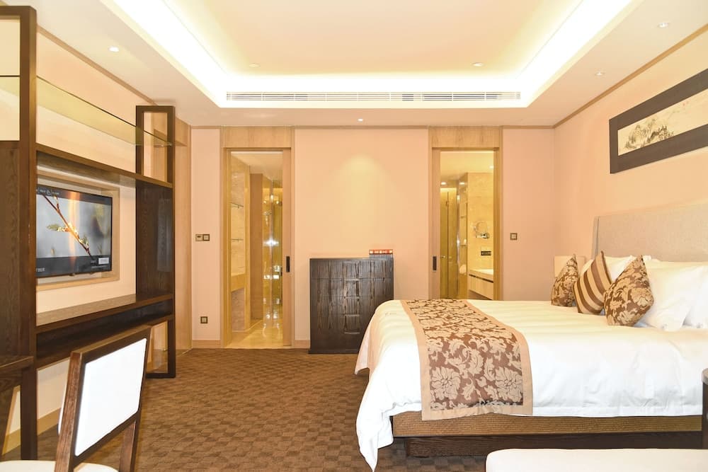 Kande Grand Land Hotel