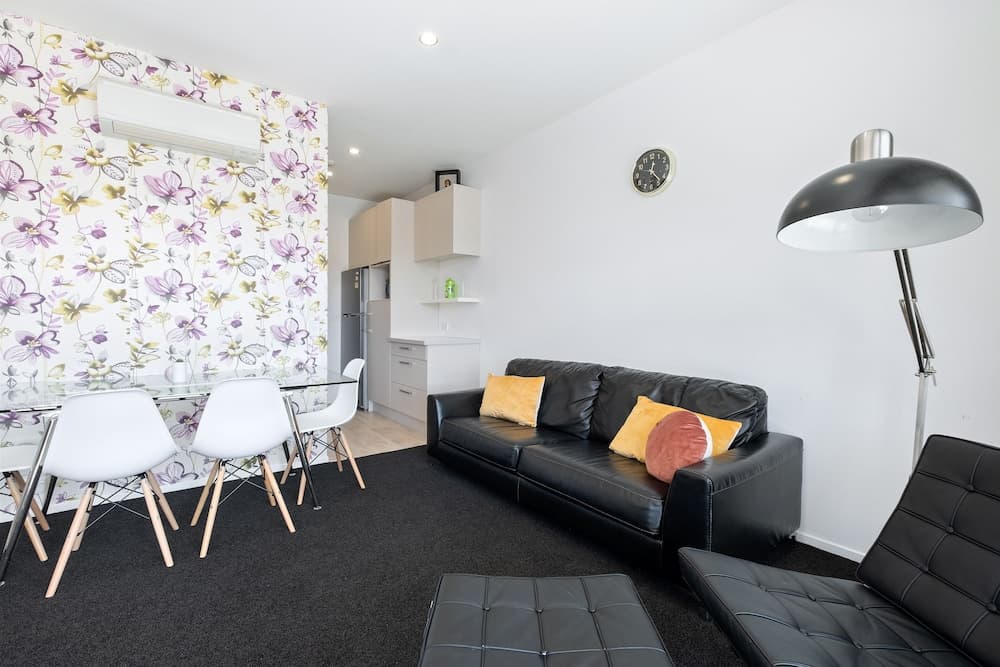 Brookside Gem Modern 2 Bedroom Apartment