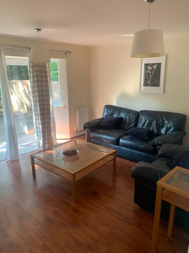 3 bedroom house in Reading