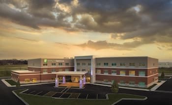 Holiday Inn Express & Suites Lockport, an IHG Hotel