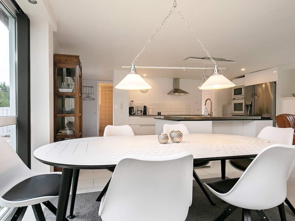 6 Person Holiday Home in Hals