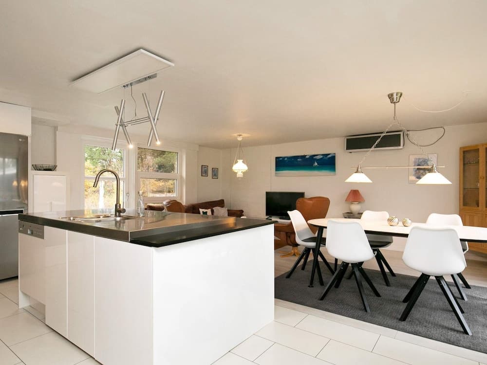 6 Person Holiday Home in Hals