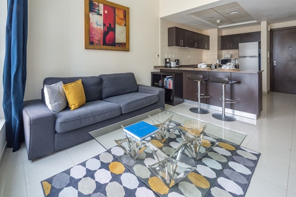 Astonishing 1BR Apt With Amazing Marina Views