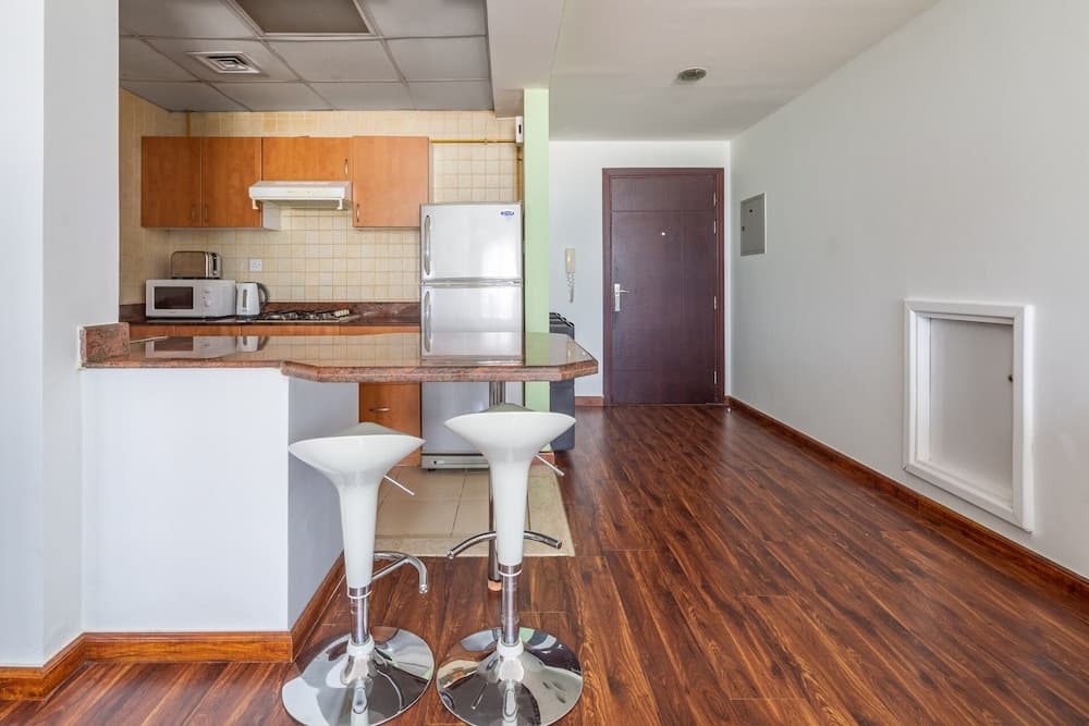 Minutes From Beach! Bright 1BR in Dubai Marina!