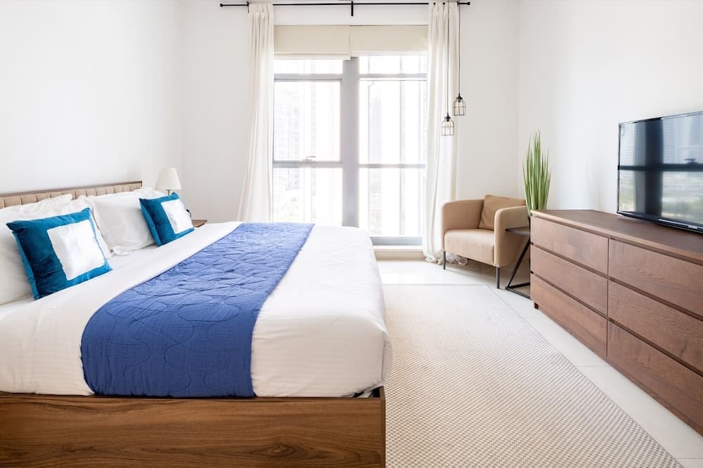 State Of The Art 2BR Apartment in Downtown Dubai