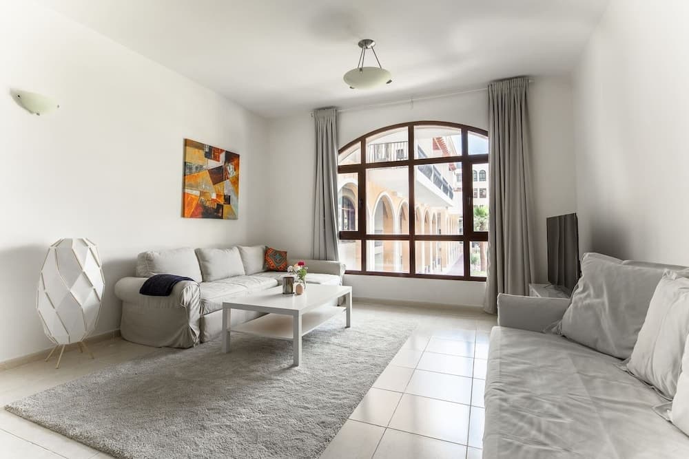 Spacious 1BR in Heart of JVC