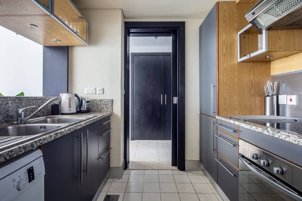 Striking 1BR in Dubai Marina - Minutes From Beach