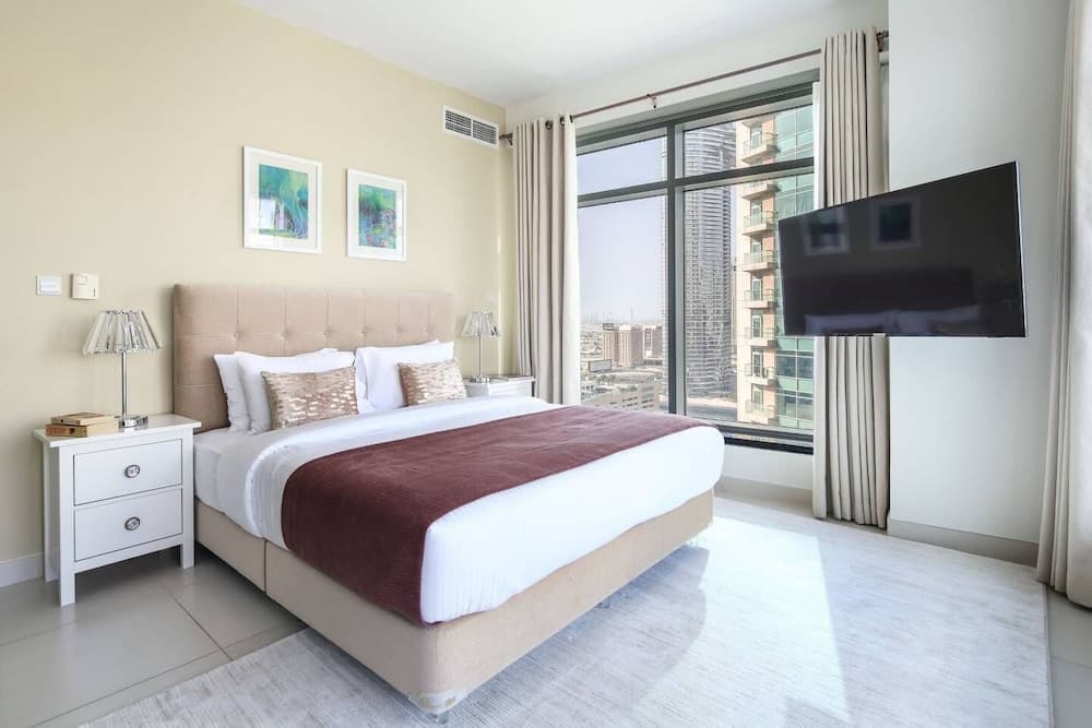 Phenomenal Burj Khalifa Views in This Lovely 2br!