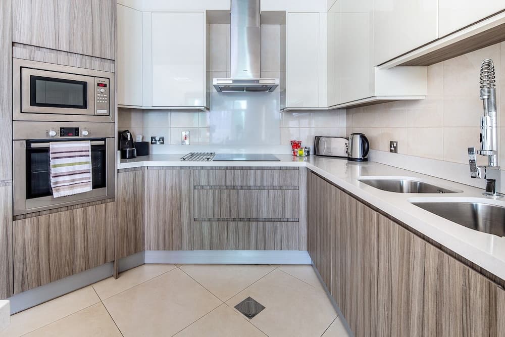 Warm & Spacious 2BR in The Famous Dubai Marina