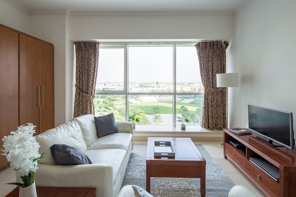 Spacious and Comfy Studio in Heart of Jlt!