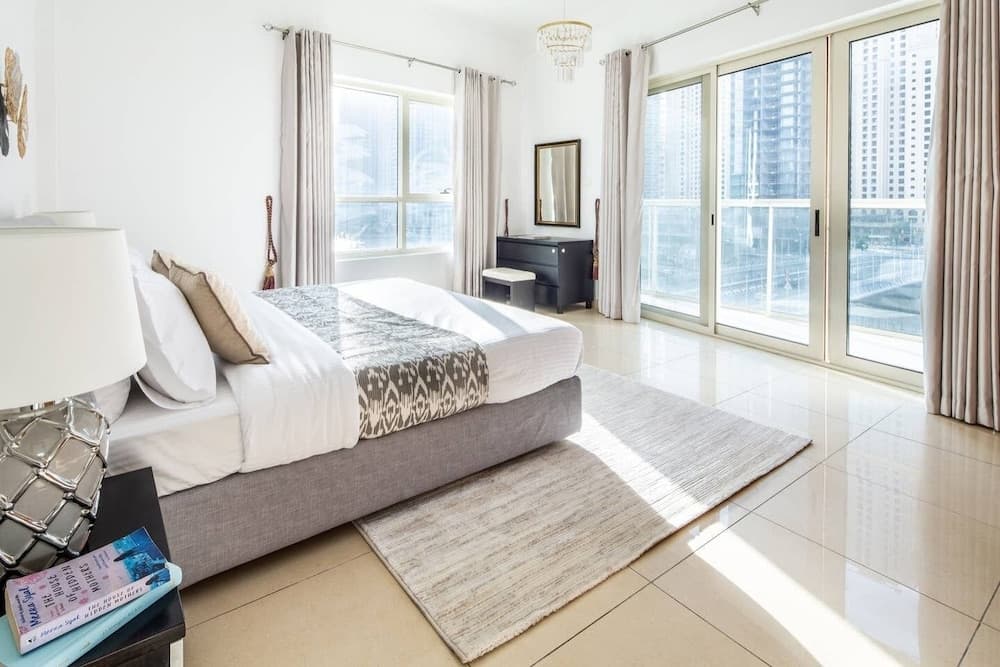 Timelessly Modern 3BR w/ Fascinating Marina Views!