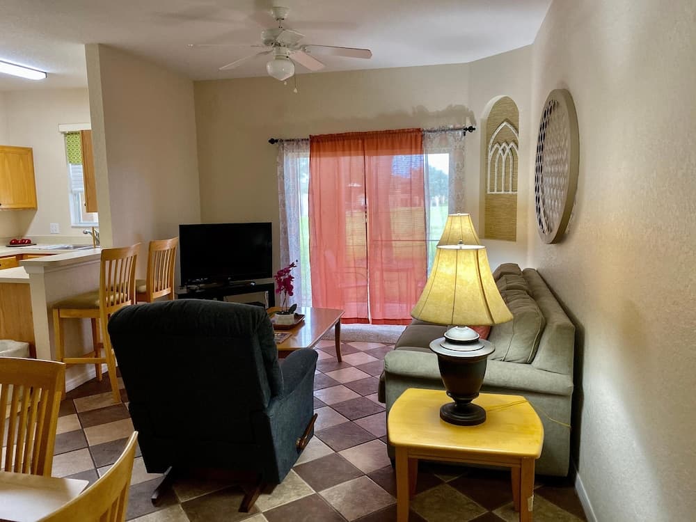 Four-bedroom Townhouse - 331 MA - Vusa