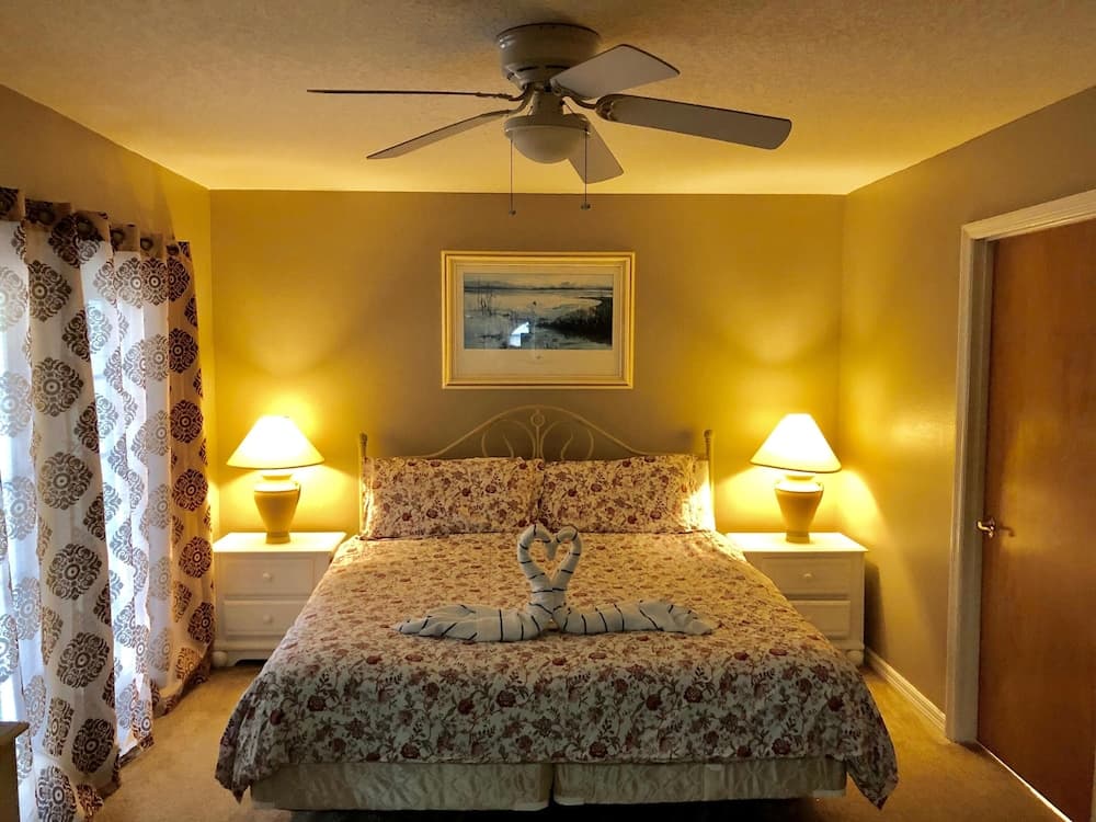 Three Bedroom Condo - 3129 BB - Vusa