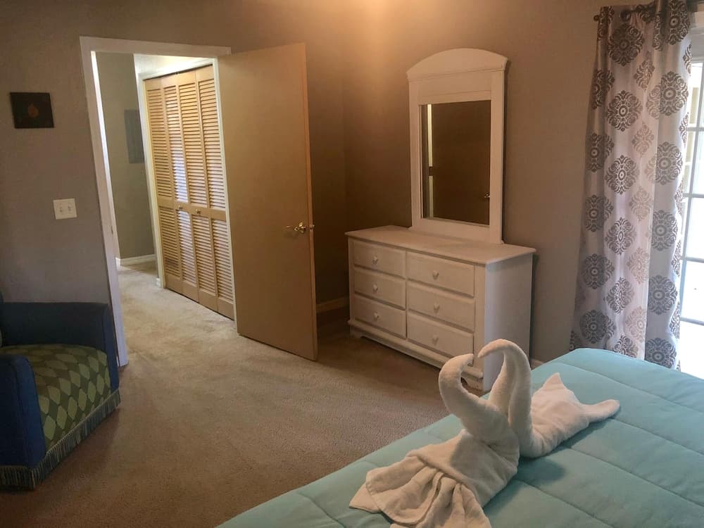 Three Bedroom Condo - 3129 BB - Vusa