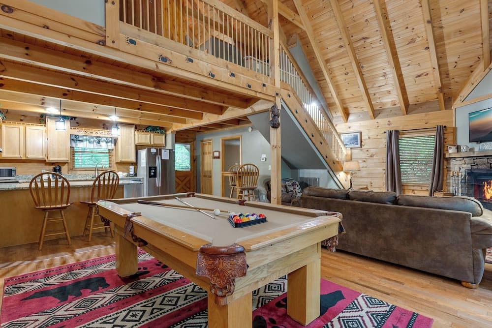 Above Ole Smoky's Clouds by Jackson Mountain Rentals