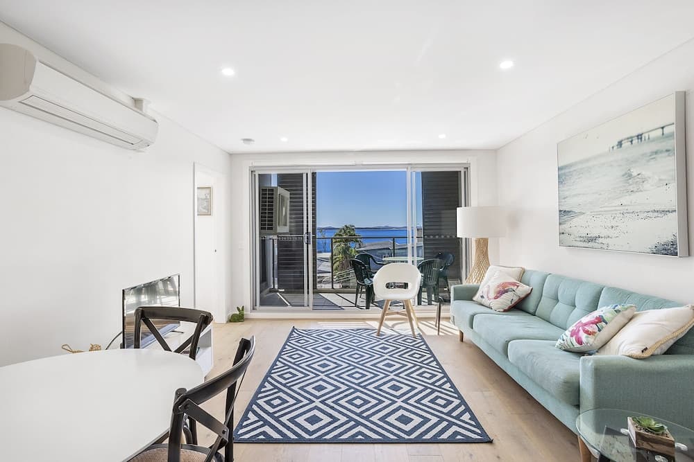 The Shoal Apartments, Unit 310