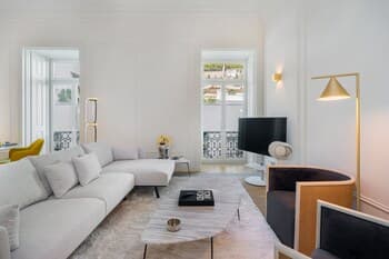 Exclusive & Private 4-bed Family Villa