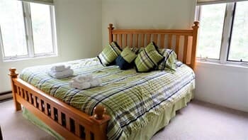 Pet Friendly Ski Vacation Condo in Waterville Valley Resort - Fri1v