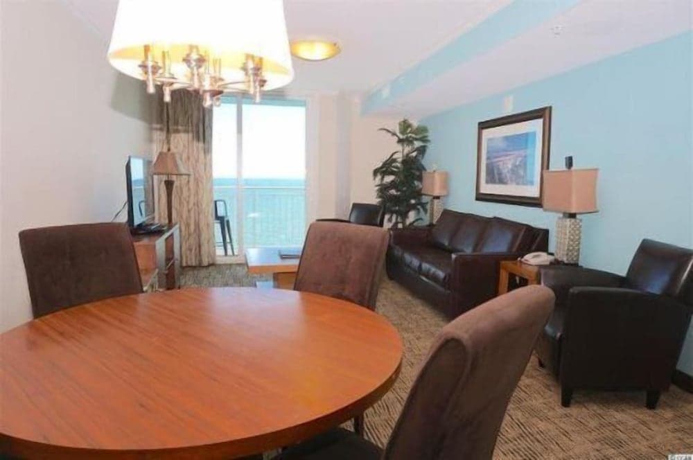 Towers On The Grove Condo