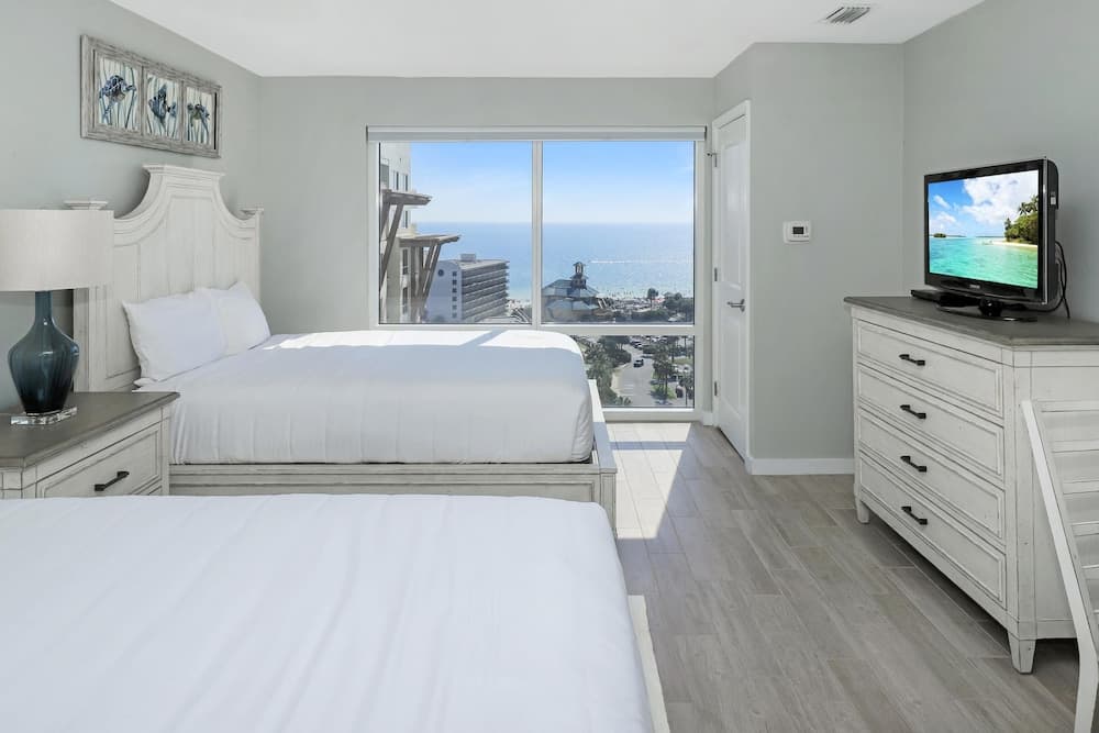 Luau I 7102 Flr11 Studio Sleeps 4