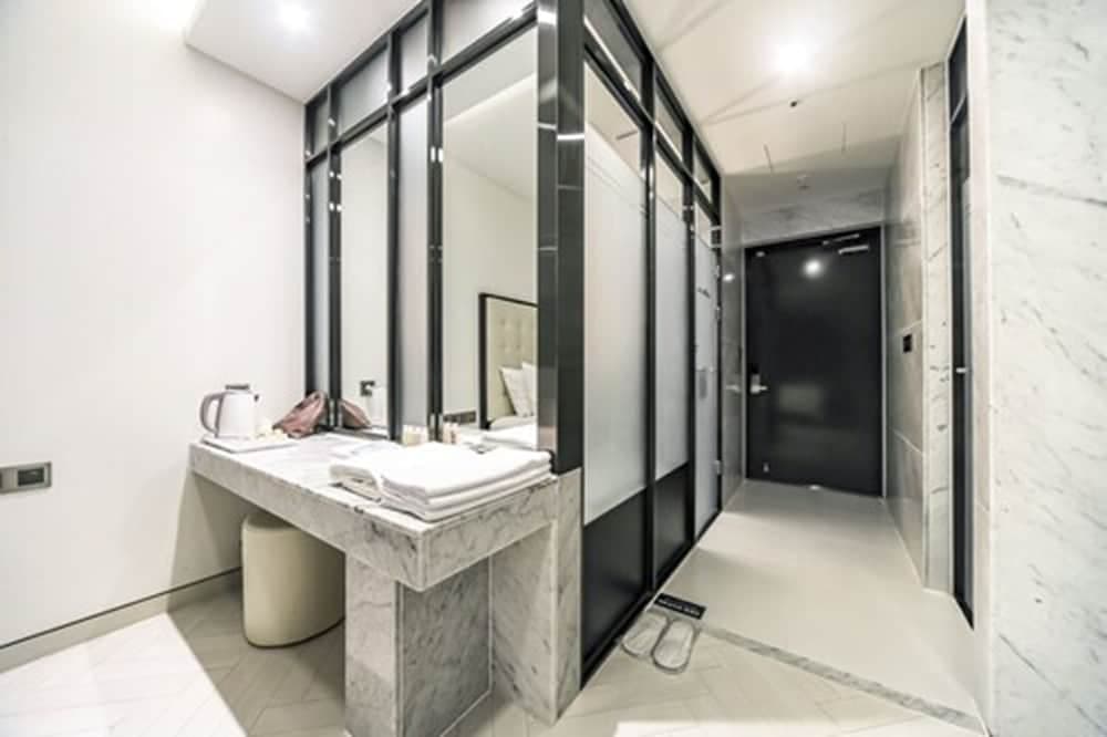 Daegu Dongseongro Hotel Labella