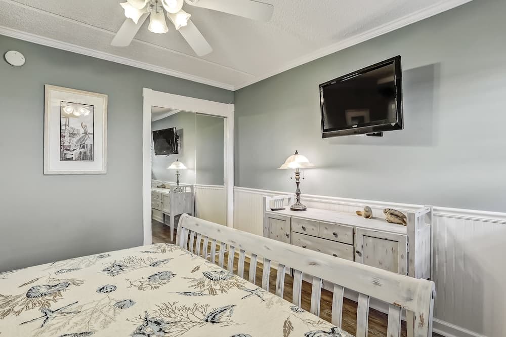 Ocean and Amelia Island View Condo with Oceanside Pool Access by RedAwning