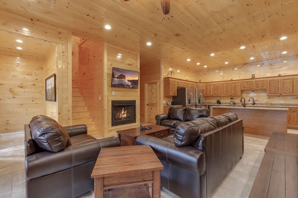 Smoky Mountain Splash by Jackson Mountain Rentals