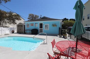 Loris Landing 2 Bedroom Cottage by Redawning