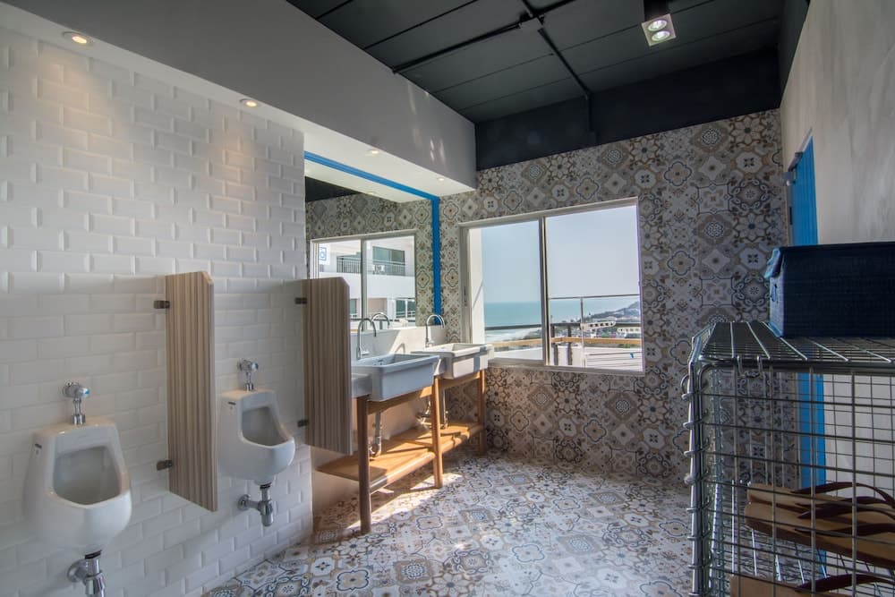 Bed in 6-bed Mixed by Thalay Cha Am, A Co-living With Million Dollar View