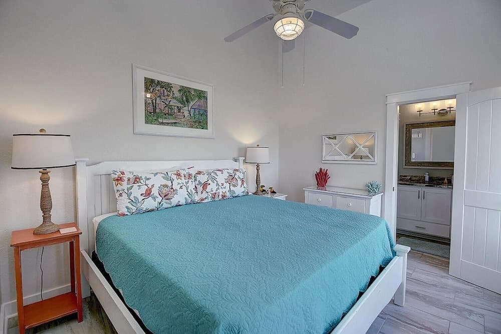 Beachfront Paradise Lc19 3 Bedroom Home by Redawning