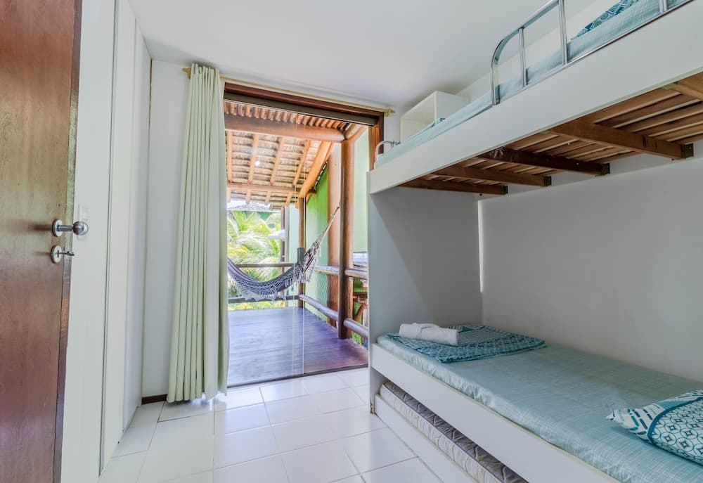 IT10 Bangalô Duplex 3 Suítes Pé na Areia