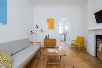 Hausd - Floral Street