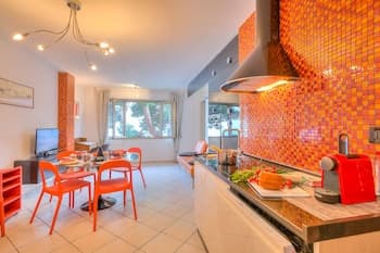 Il Suono del Mare 200 mt From sea