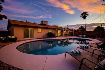 Modern Comforts Near Old Town Scottsdale and Asu!
