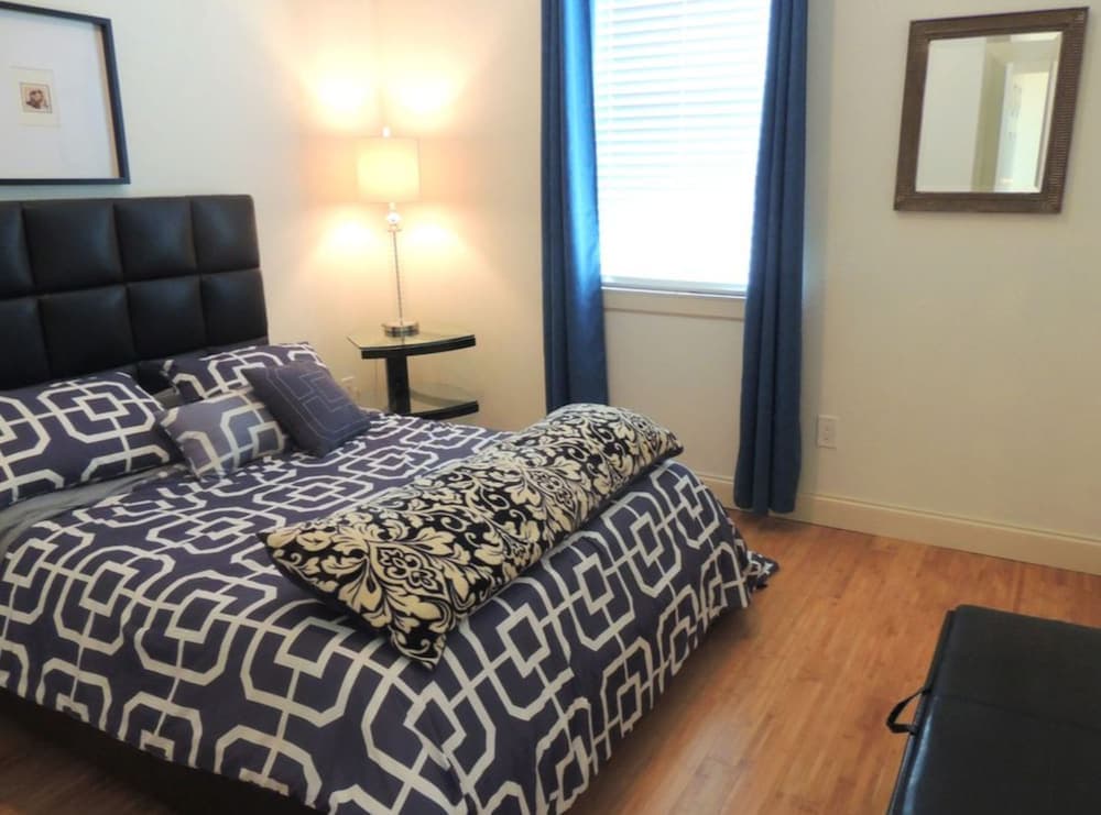 Lake Norma Luxury Living - Coronas Azul