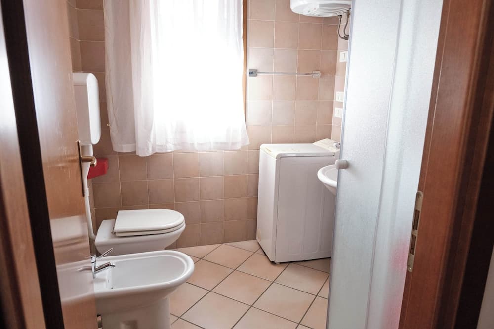 Cozy Flat in a Bright Residence-beahost