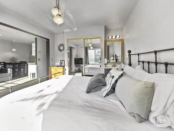 Carriage House 305 1 Bedroom Condo by Redawning