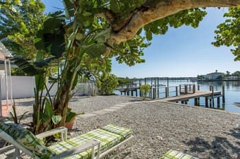 Coastal Escape - Indian Rocks Beach 2 Bedroom Apts by Redawning