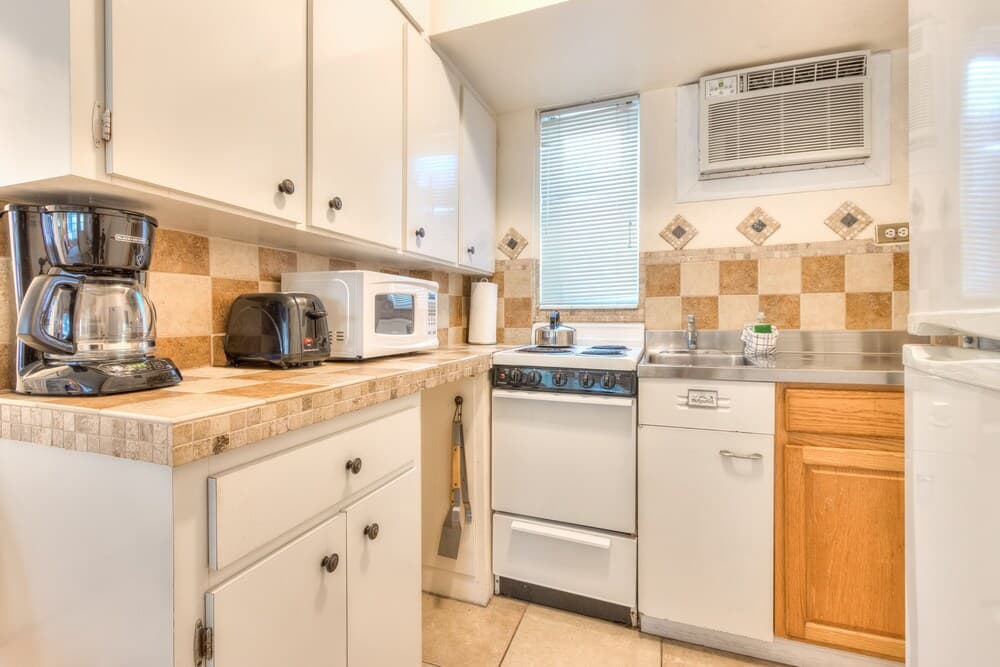 Tropic Terrace #16 - Beachfront Rental Studio Bedroom Home by Redawning