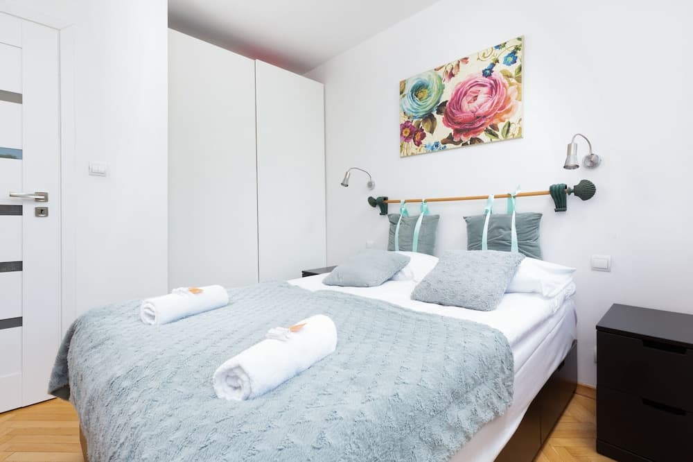 Apartment Warsaw Browarna by Renters