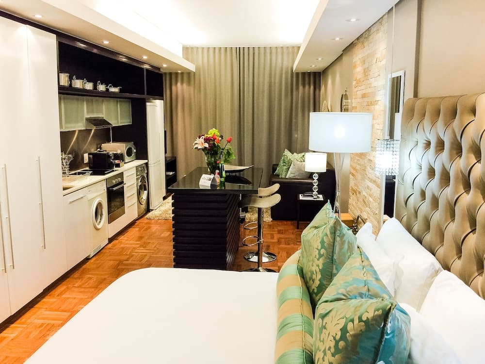 Modern Studio in Mandela Rhodes Place